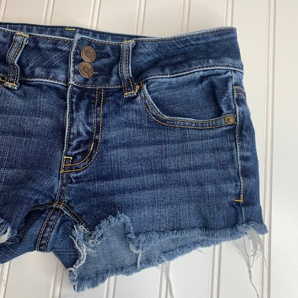 American Eagle Artist Cutoff Jean Shorts Sz 2 - Picture 3 of 6